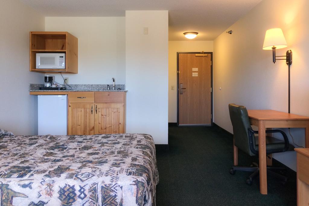 White Oak Inn And Suites Deer River Exteriér fotografie